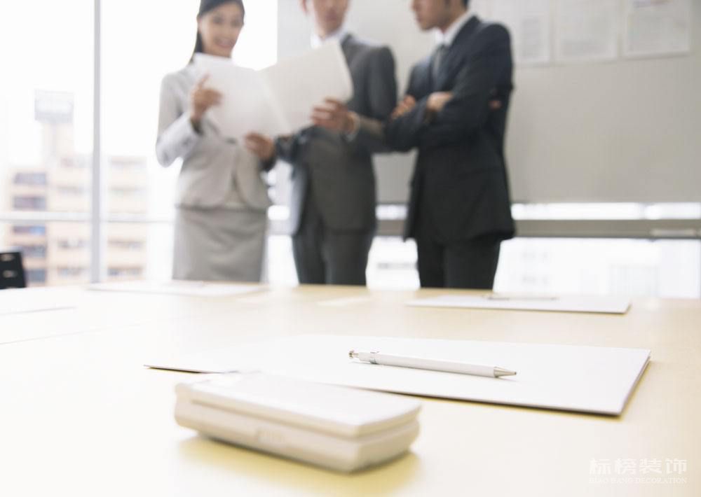 辦公室裝修節省空間的方案,看看標榜裝飾如何做